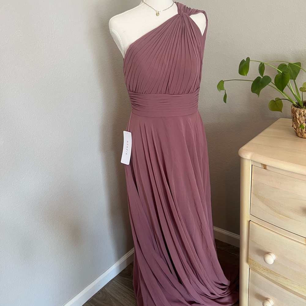 Azazie Charlize One-Shoulder Chiffon Gown in Amethyst